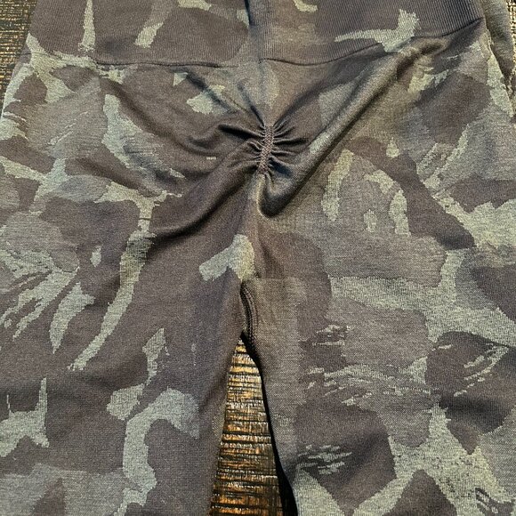 GYMSHARK SEAMLESS LEGGINGS ! 
LIKE NEW✨✨✨✨✨✨✨✨ - Picture 8 of 8